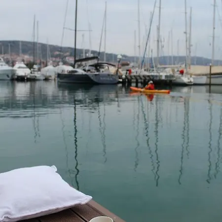 Daire Stella Floating House Portorož